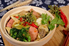 你知道飯店排骨湯用的是什么調味料嗎？
